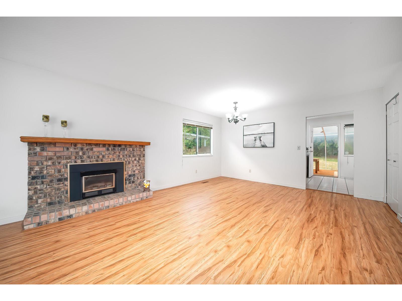 Property at 2085 153 STREET image 4