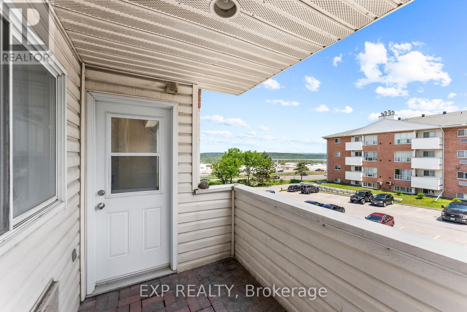 202 - 120 Bell Farm Road, Barrie (Alliance), Ontario  L4M 6J2 - Photo 26 - S12344953