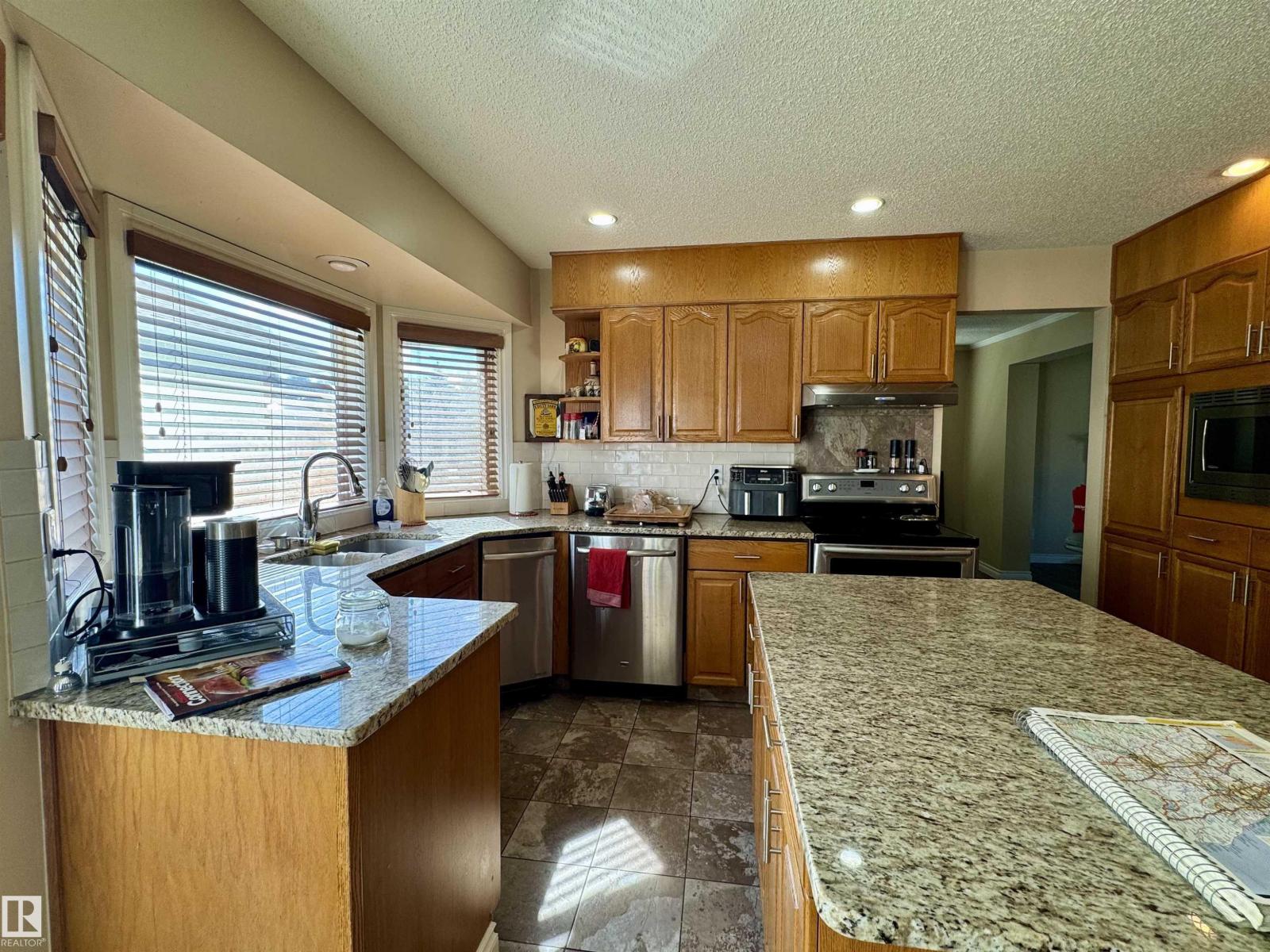 240 Waygood Rd Nw, Edmonton, Alberta  T5T 5M3 - Photo 12 - E4453563