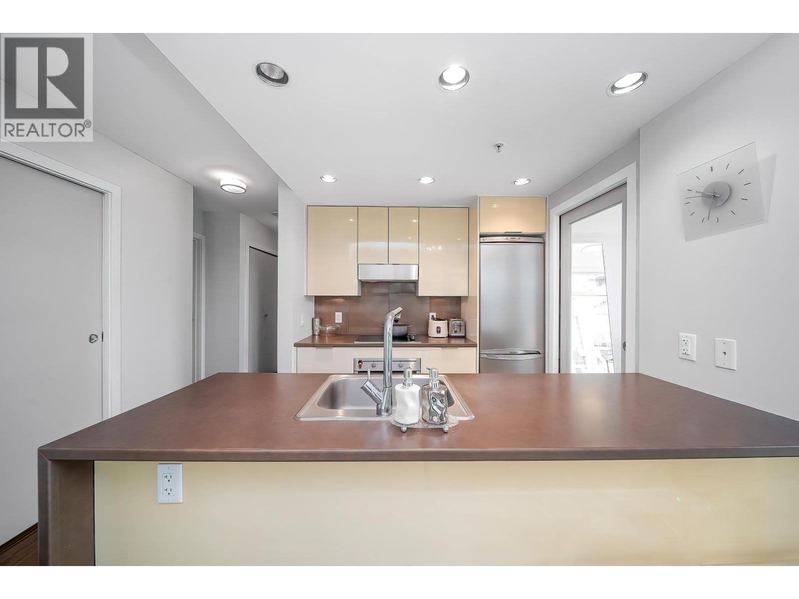 2302 161 W Georgia Street, Vancouver, British Columbia  V6B 0K9 - Photo 11 - R3038005