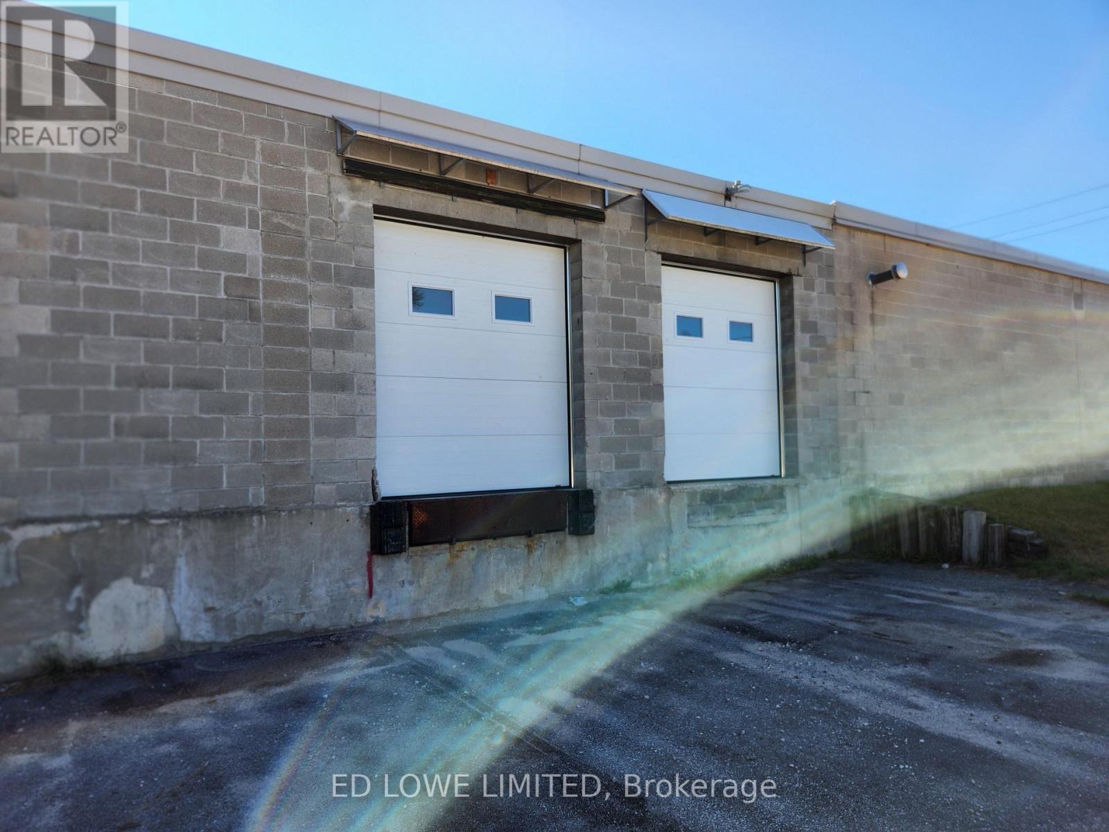 A - 201 Bay Street, Midland, Ontario  L4R 1M9 - Photo 4 - S12351348
