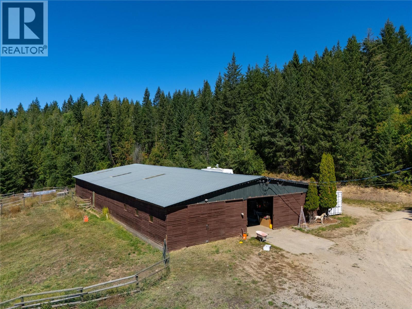 7940 Keddleston Road, Vernon, British Columbia  V1B 3N4 - Photo 4 - 10359102