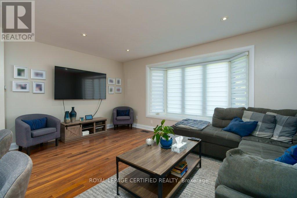 72 Ferndale Crescent, Brampton, Ontario  L6W 1E9 - Photo 20 - W12351359