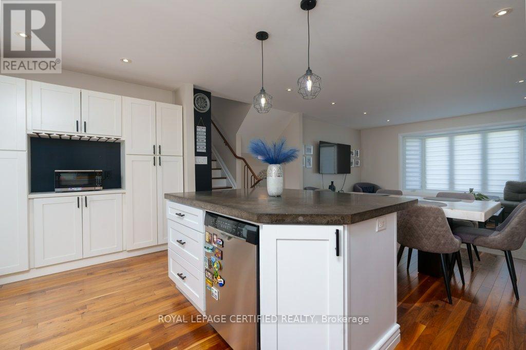 72 Ferndale Crescent, Brampton, Ontario  L6W 1E9 - Photo 26 - W12351359