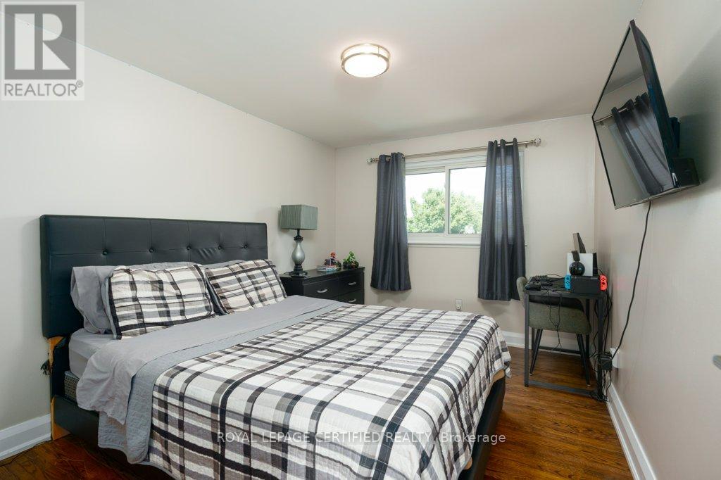 72 Ferndale Crescent, Brampton, Ontario  L6W 1E9 - Photo 29 - W12351359
