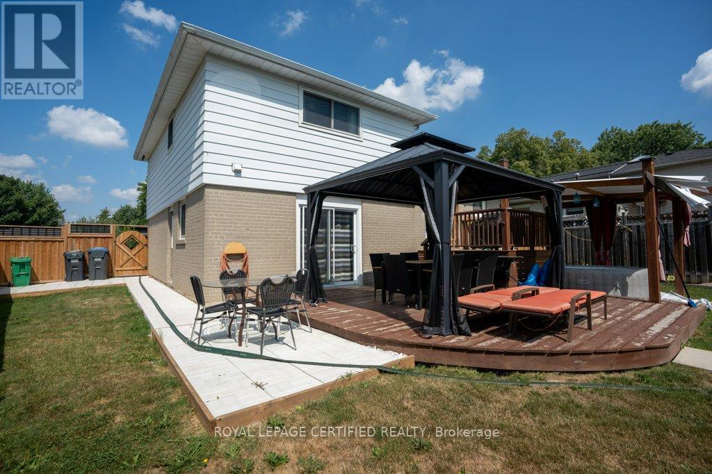 72 Ferndale Crescent, Brampton, Ontario  L6W 1E9 - Photo 36 - W12351359
