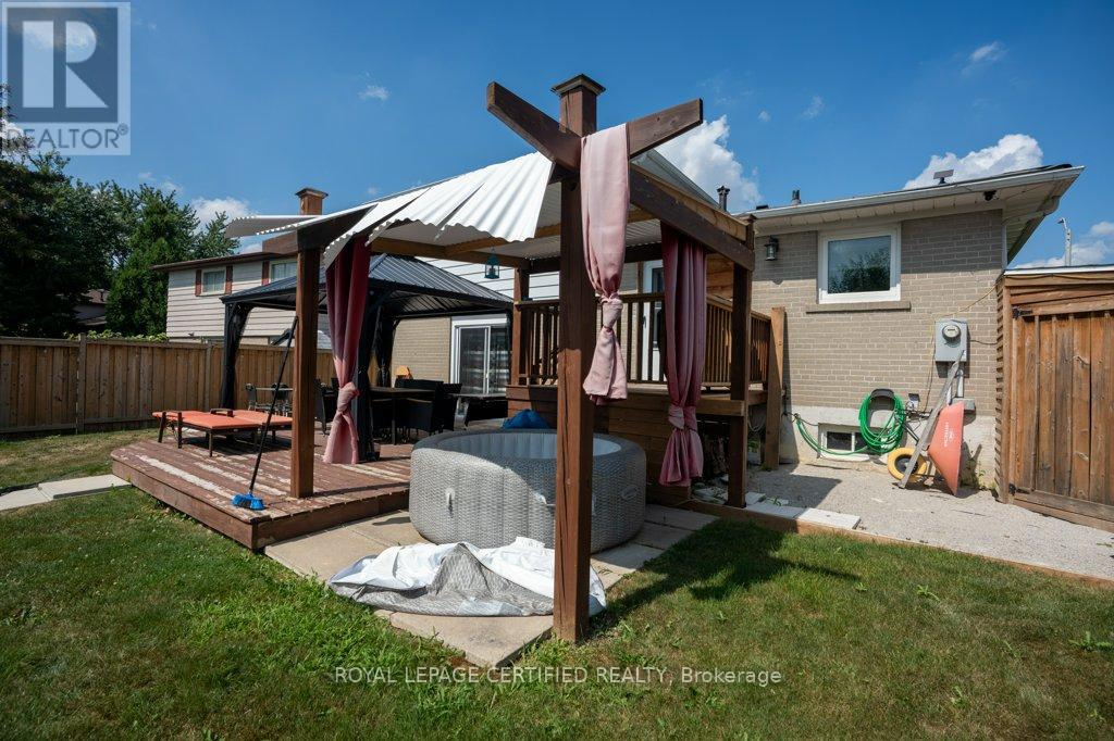 72 Ferndale Crescent, Brampton, Ontario  L6W 1E9 - Photo 41 - W12351359