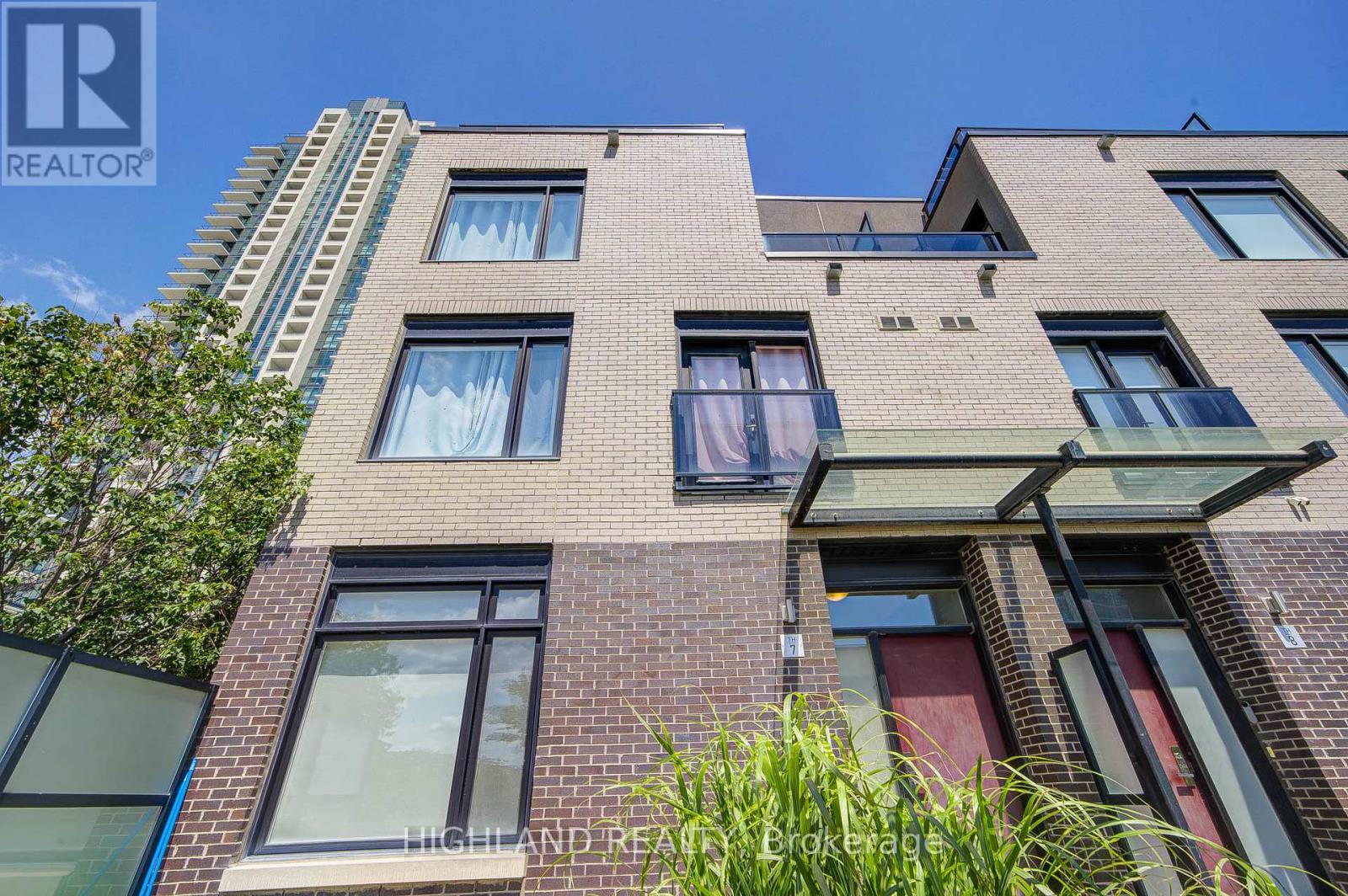 7 - 4030 Parkside Village Drive, Mississauga (City Centre), Ontario  L5B 0K2 - Photo 1 - W12351381