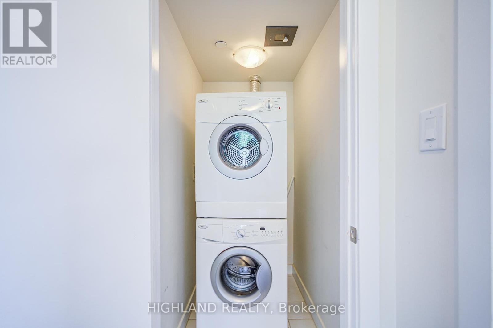 7 - 4030 Parkside Village Drive, Mississauga (City Centre), Ontario  L5B 0K2 - Photo 15 - W12351381