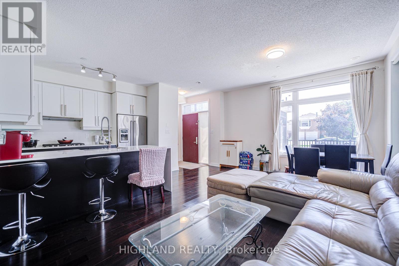 7 - 4030 Parkside Village Drive, Mississauga (City Centre), Ontario  L5B 0K2 - Photo 8 - W12351381