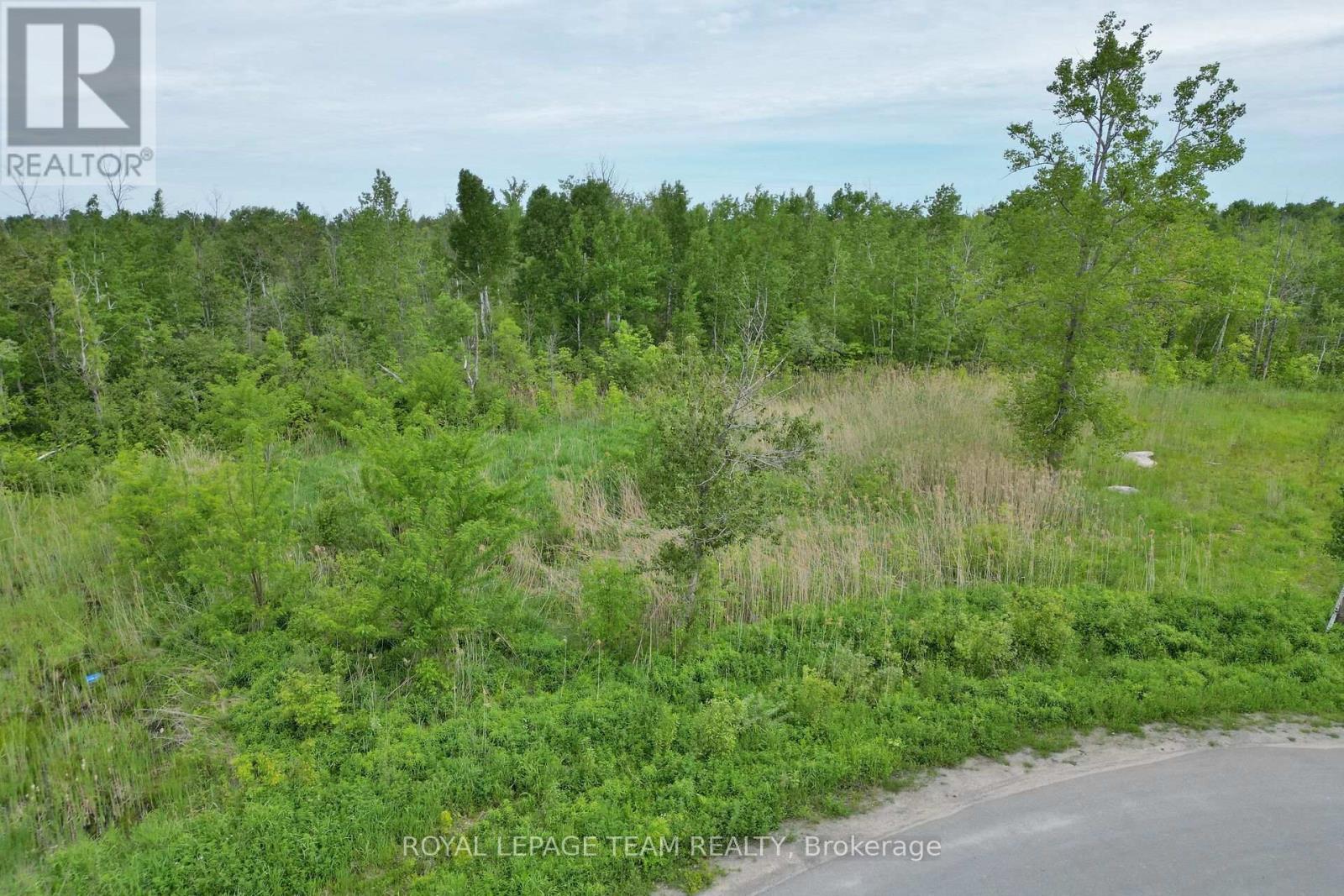 17 Rideau Crossing Crescent, North Grenville, Ontario  K0G 1J0 - Photo 13 - X12351431