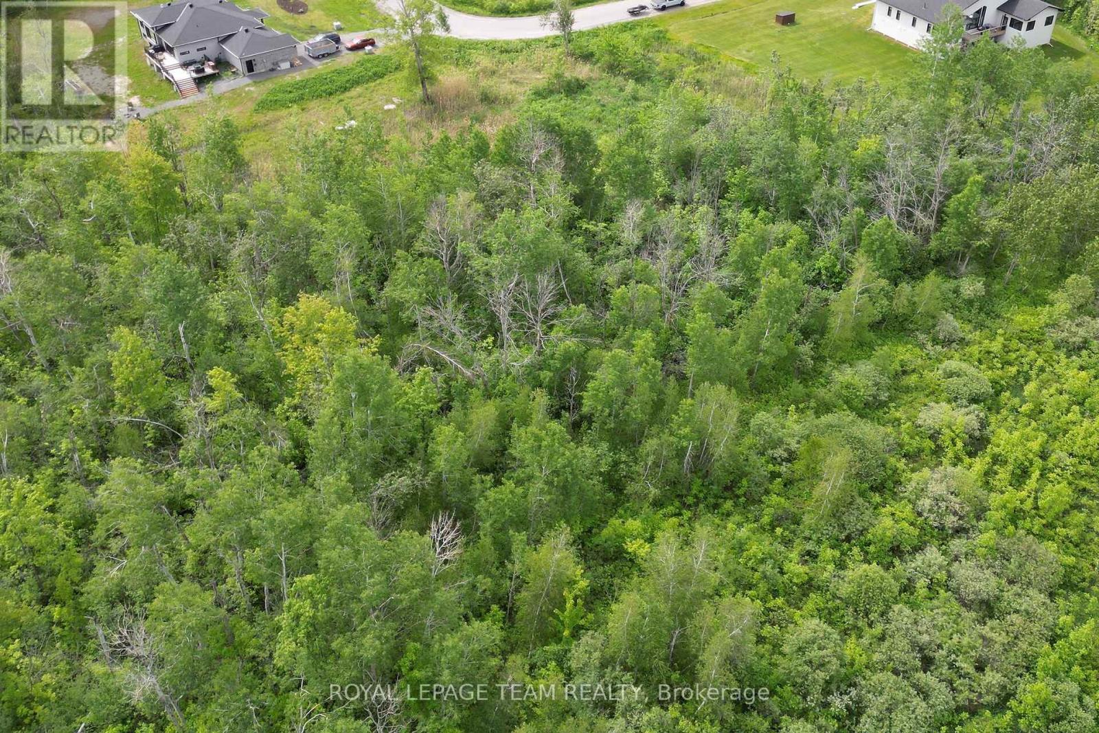 17 Rideau Crossing Crescent, North Grenville, Ontario  K0G 1J0 - Photo 18 - X12351431