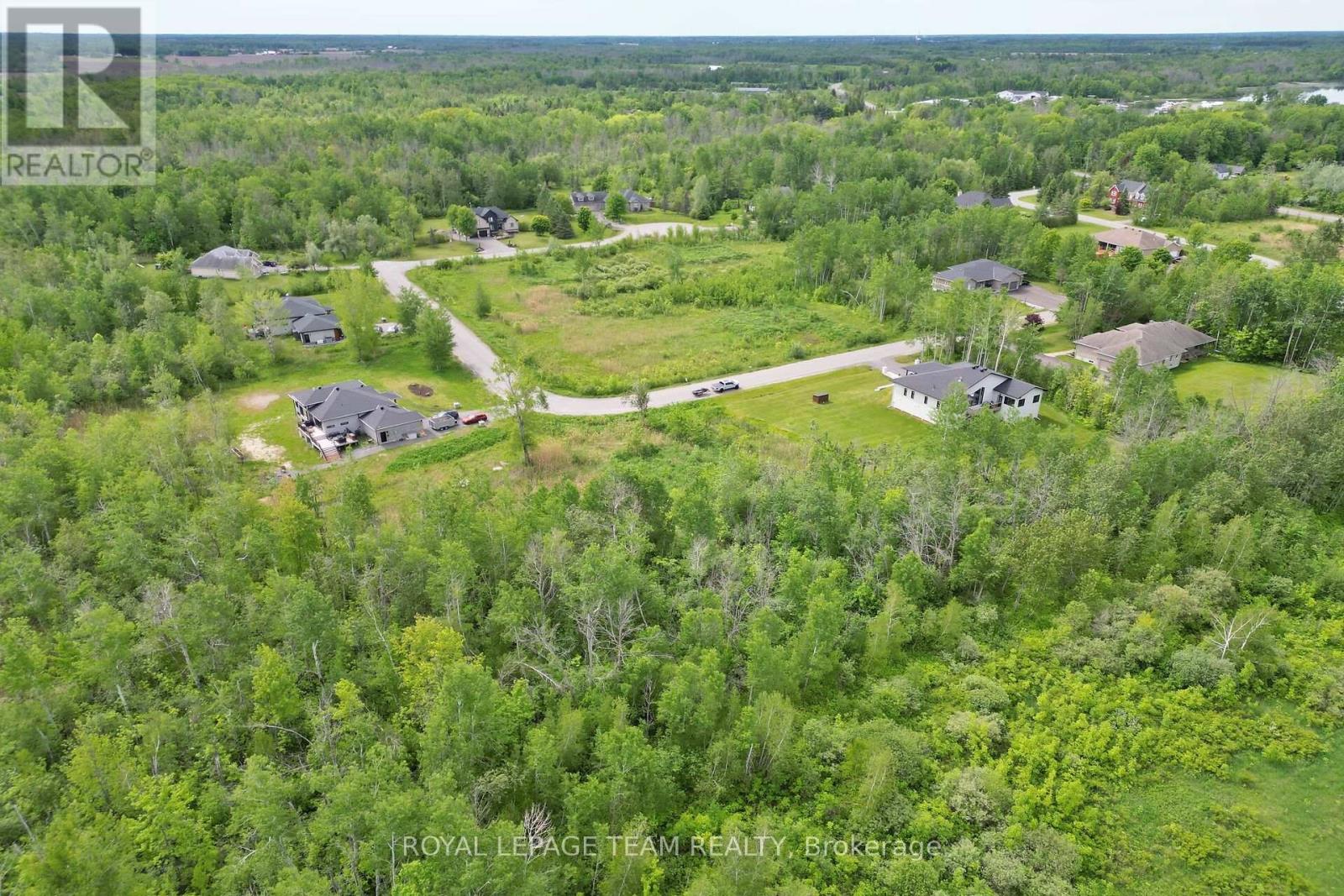 17 Rideau Crossing Crescent, North Grenville, Ontario  K0G 1J0 - Photo 19 - X12351431