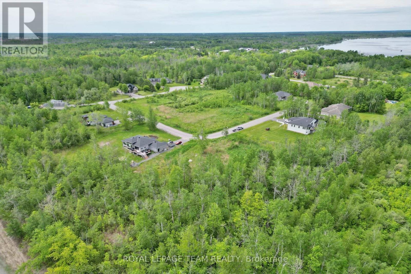 17 Rideau Crossing Crescent, North Grenville, Ontario  K0G 1J0 - Photo 21 - X12351431