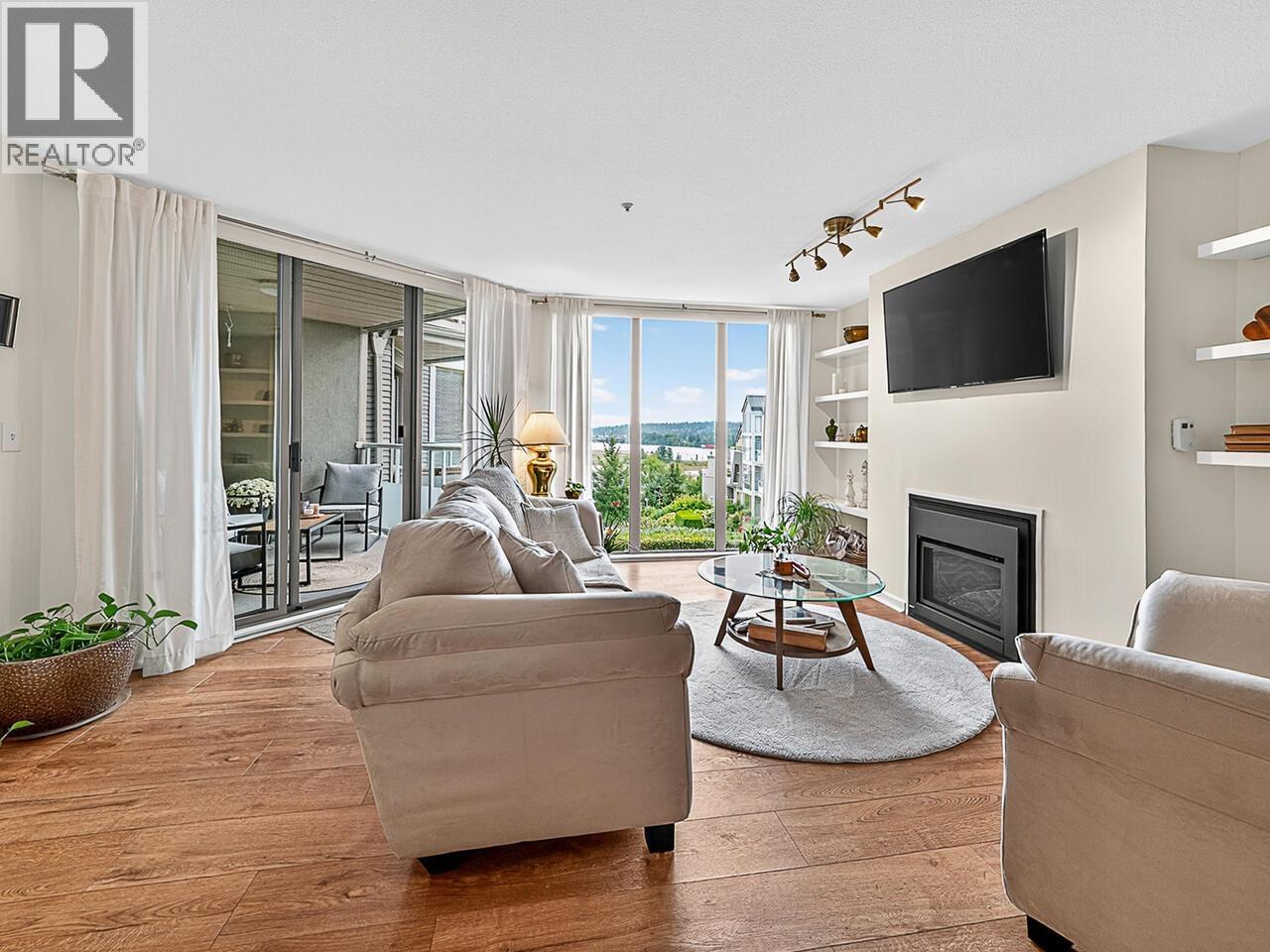 402 68 RICHMOND STREET, New Westminster, British Columbia