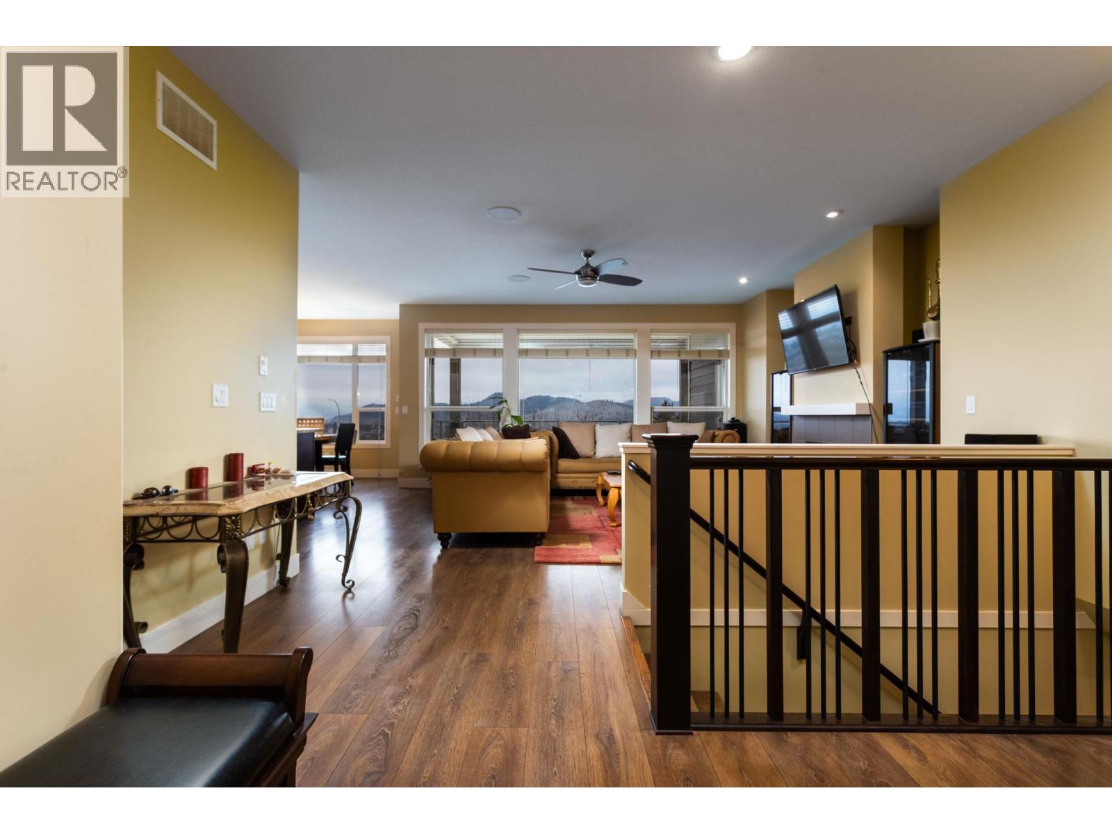 833 Mccurdy Road E, Kelowna, British Columbia  V1X 8G3 - Photo 11 - 10357436