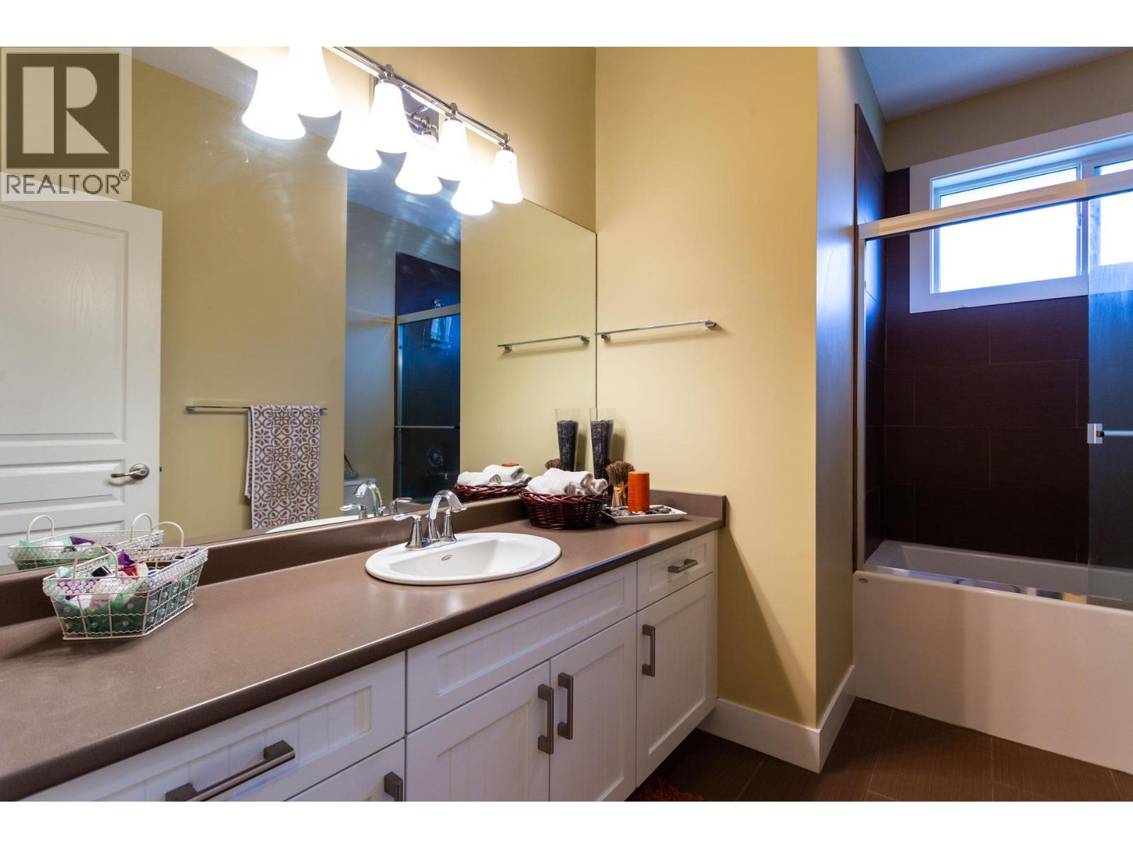 833 Mccurdy Road E, Kelowna, British Columbia  V1X 8G3 - Photo 27 - 10357436