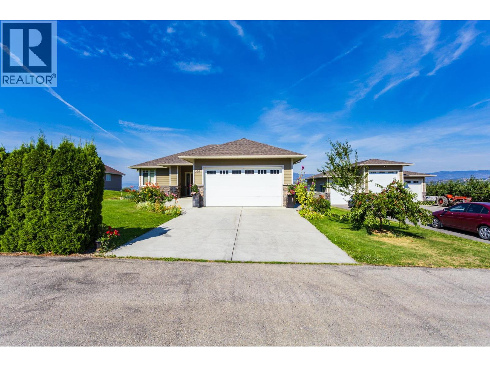 Property at 833 McCurdy Road E image 5