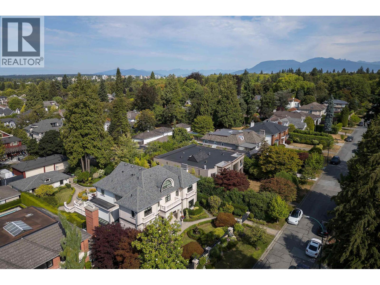 Property at 6699 CHURCHILL STREET image 4