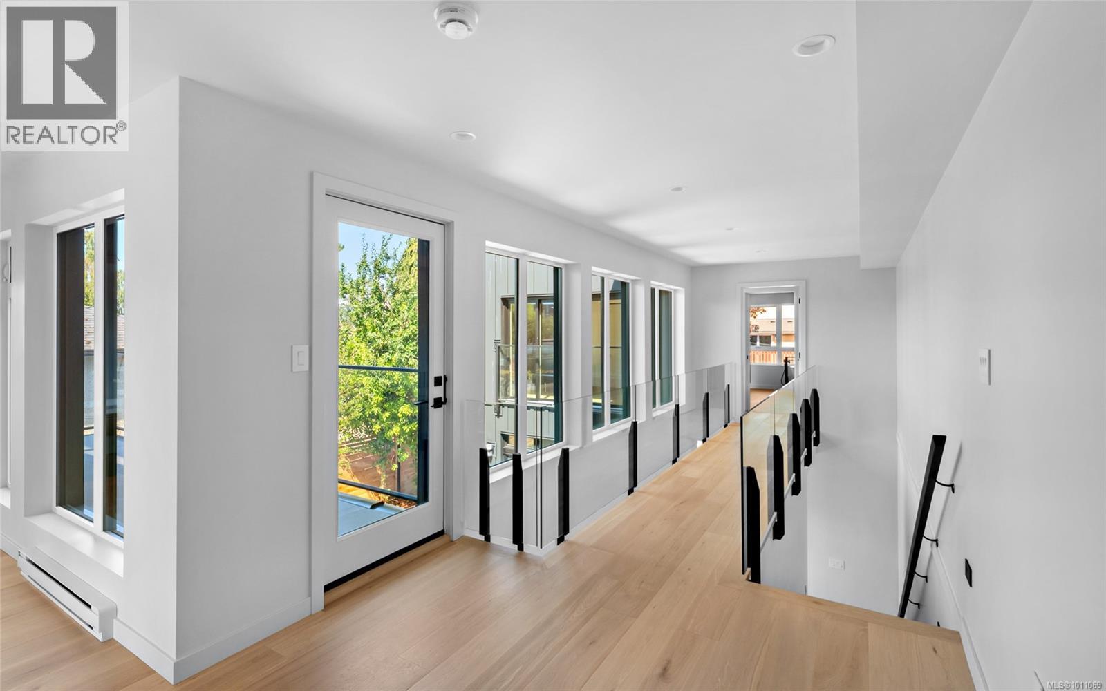 1968 Kings Rd, Saanich, British Columbia  V8R 2P5 - Photo 13 - 1011069