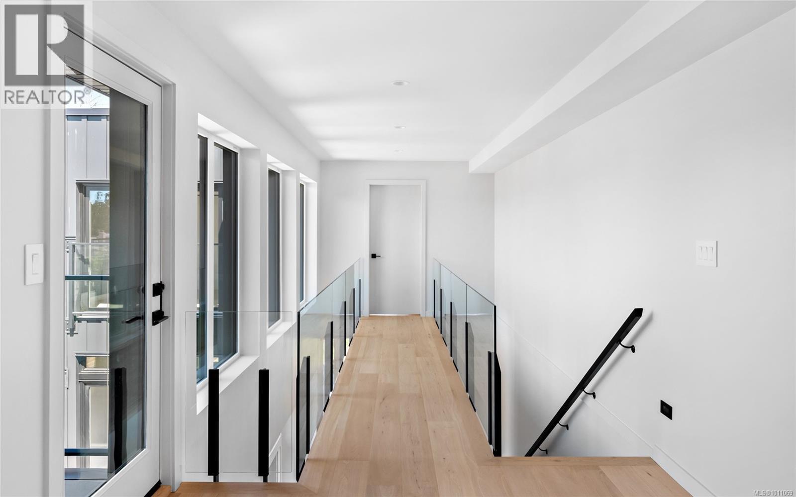 1968 Kings Rd, Saanich, British Columbia  V8R 2P5 - Photo 14 - 1011069