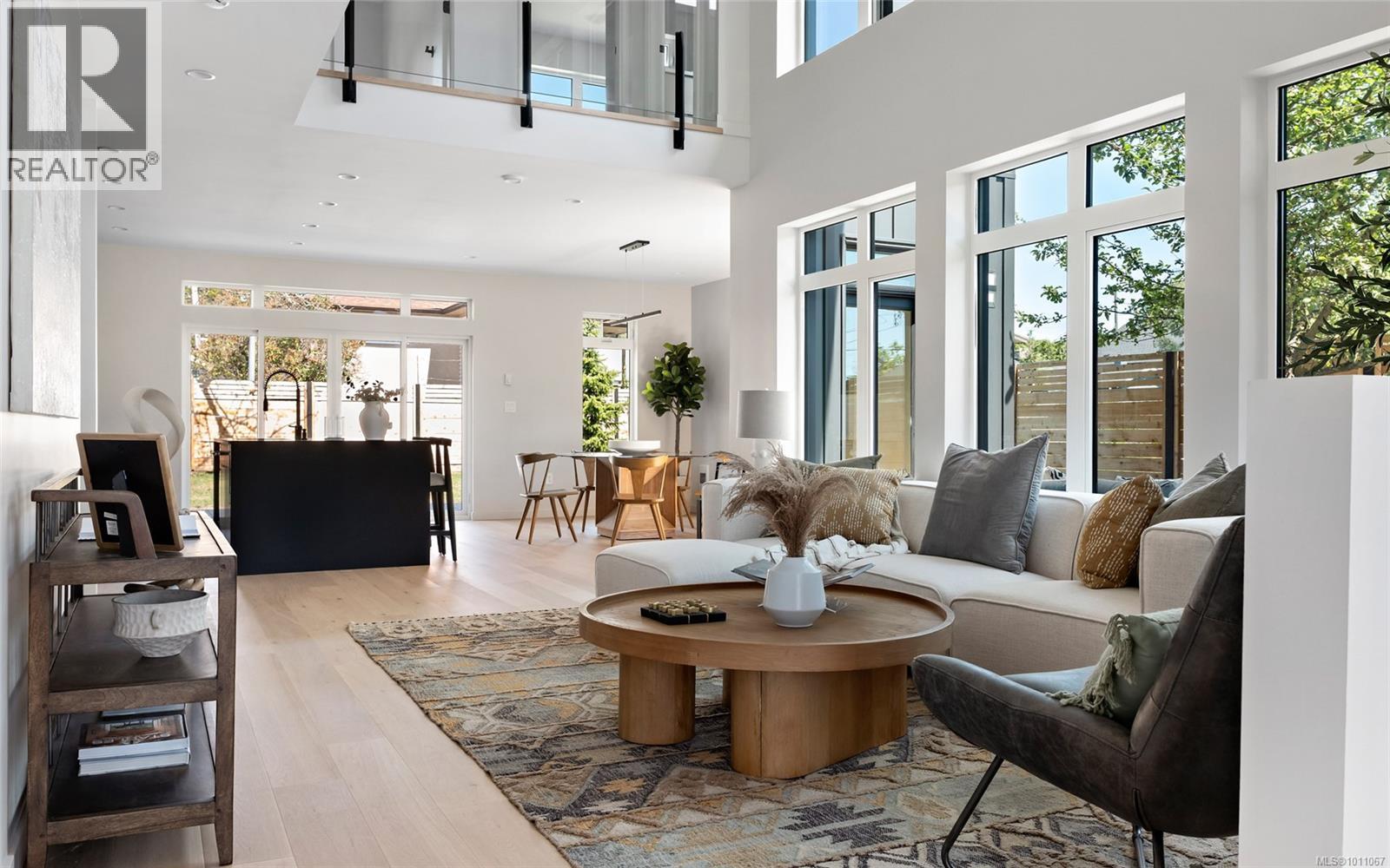 1970 Kings Rd, Saanich, British Columbia  V8R 2P5 - Photo 11 - 1011067