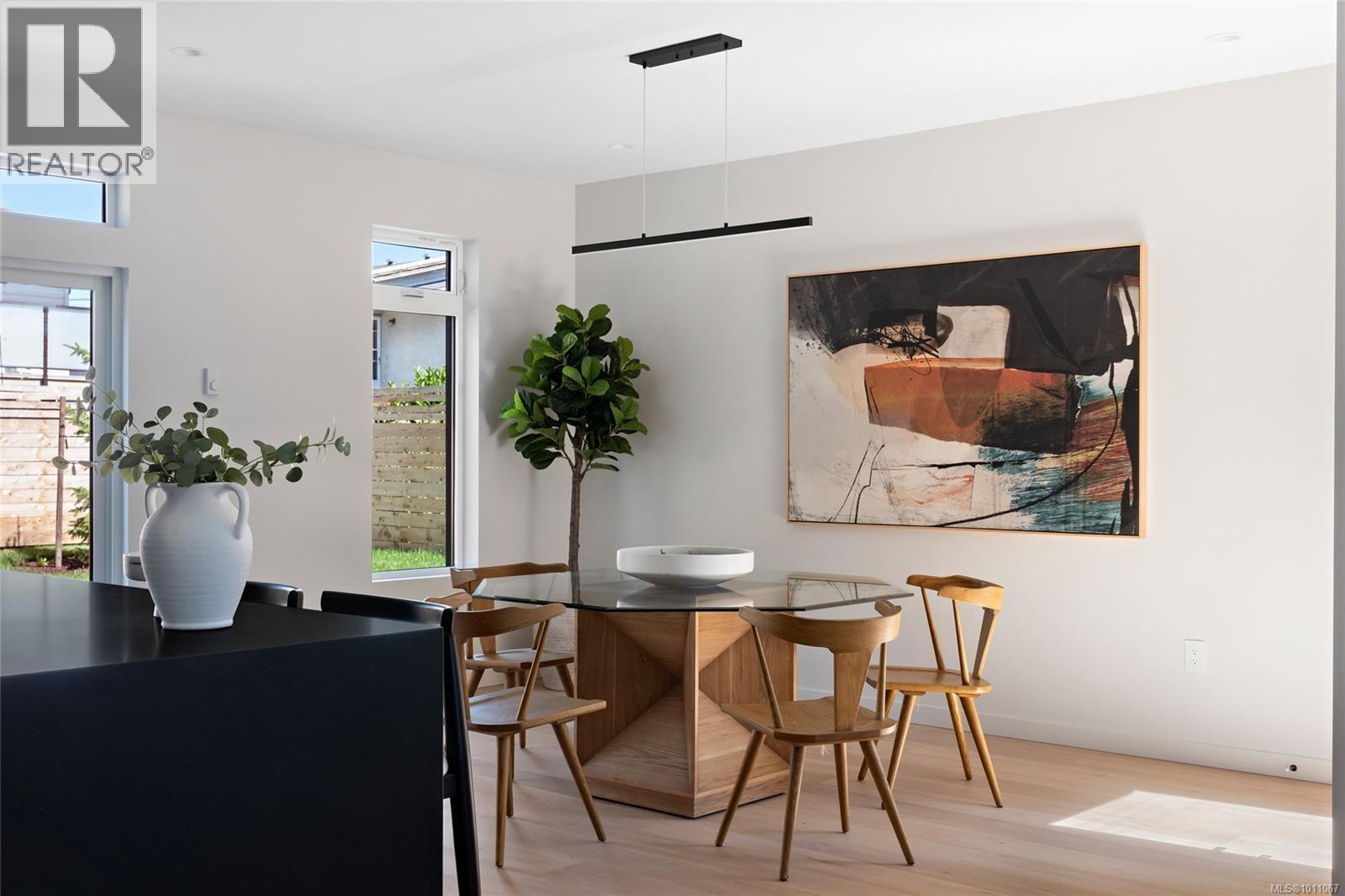 1970 Kings Rd, Saanich, British Columbia  V8R 2P5 - Photo 18 - 1011067