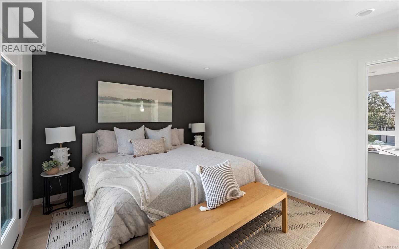 1970 Kings Rd, Saanich, British Columbia  V8R 2P5 - Photo 23 - 1011067