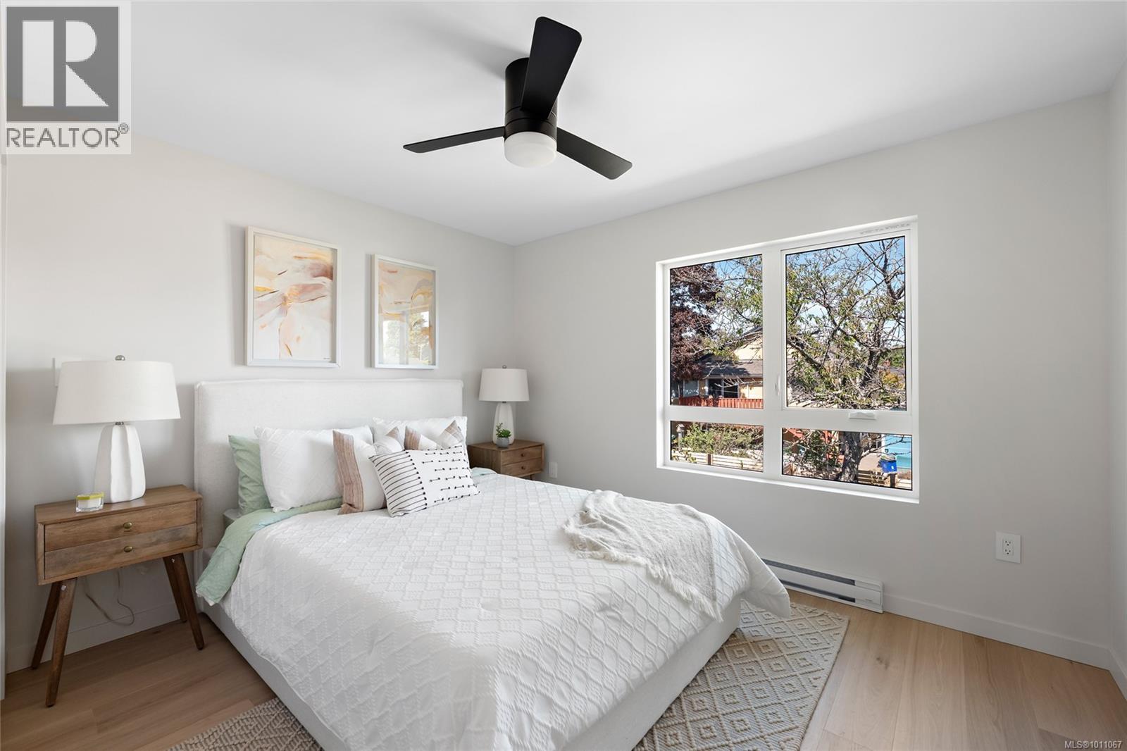 1970 Kings Rd, Saanich, British Columbia  V8R 2P5 - Photo 32 - 1011067