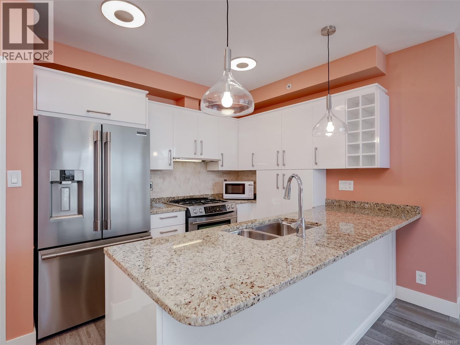 N609 737 Humboldt St, Victoria, British Columbia V8W 1B1 - Photo 11 - 1008786