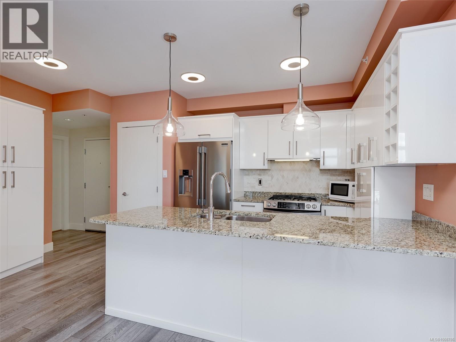 N609 737 Humboldt St, Victoria, British Columbia V8W 1B1 - Photo 12 - 1008786