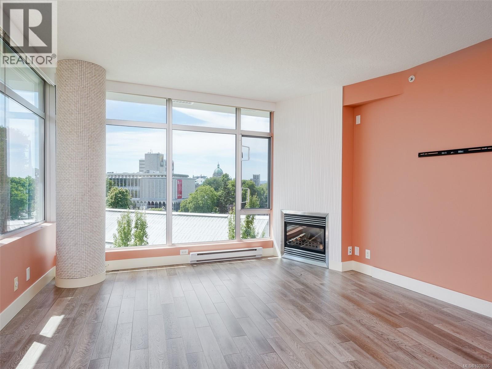 N609 737 Humboldt St, Victoria, British Columbia V8W 1B1 - Photo 6 - 1008786