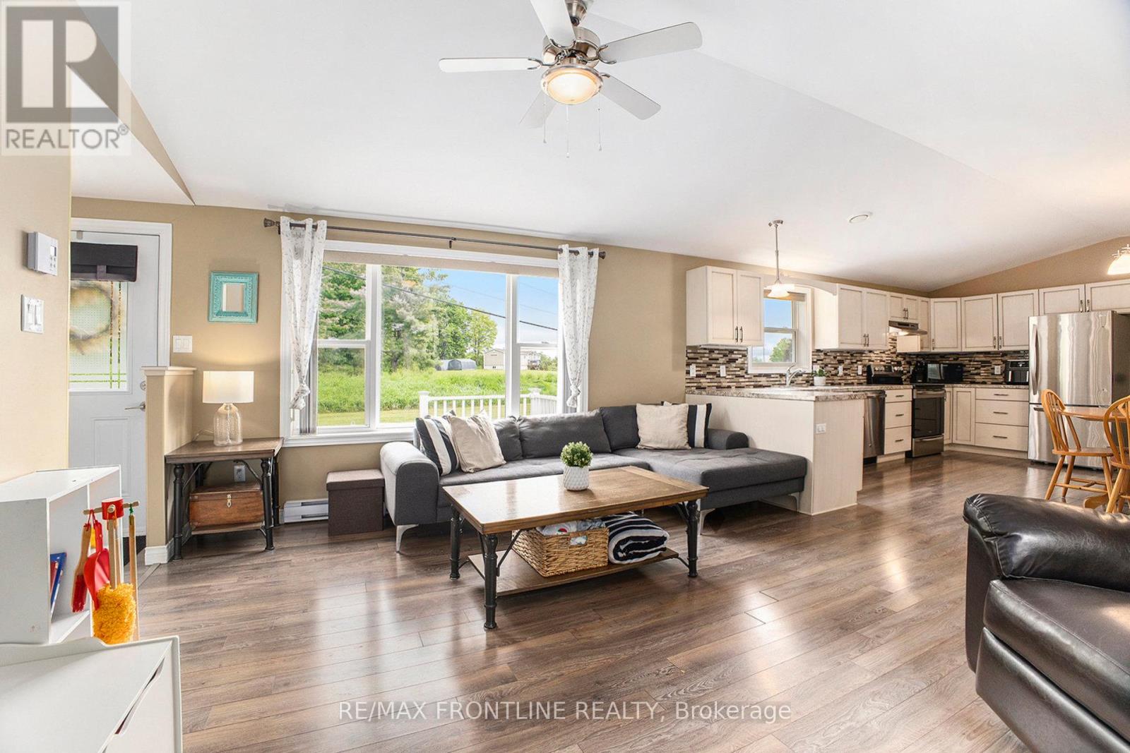541 Drummond Conc 7 Road, Drummond/north Elmsley, Ontario  K7H 3C8 - Photo 8 - X12351463