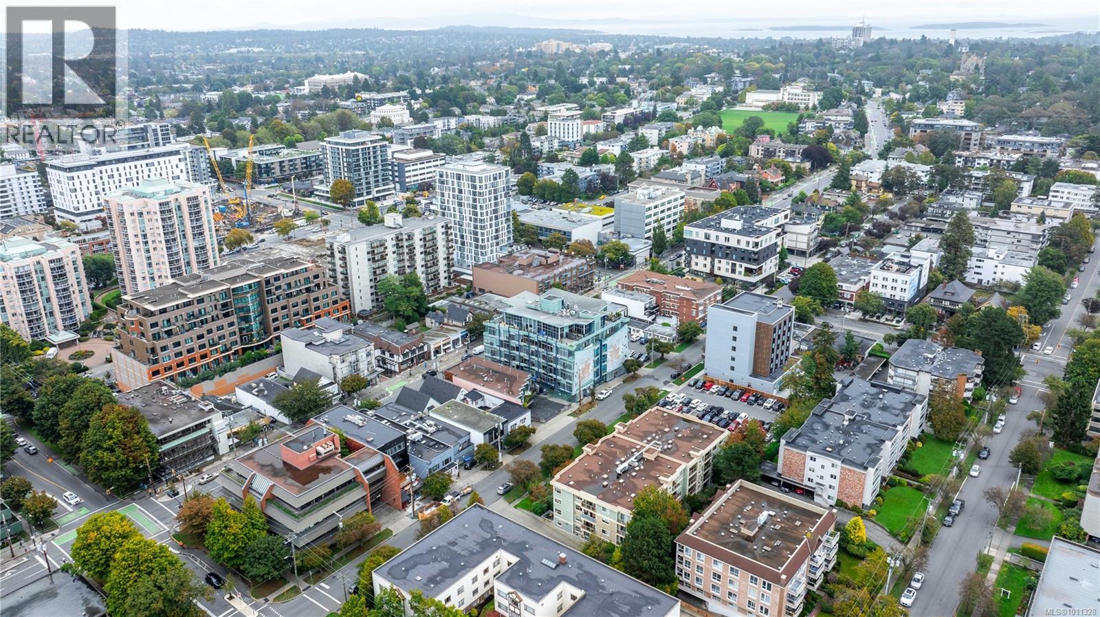 512 1061 Fort St, Victoria, British Columbia  V8V 3K9 - Photo 37 - 1011328