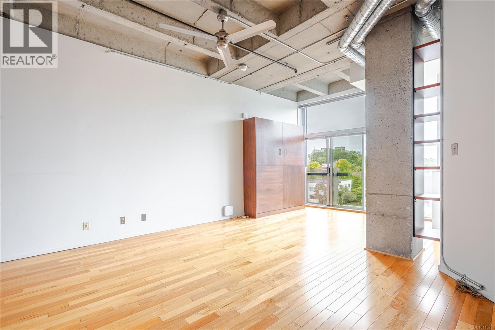 512 1061 Fort St, Victoria, British Columbia  V8V 3K9 - Photo 5 - 1011328