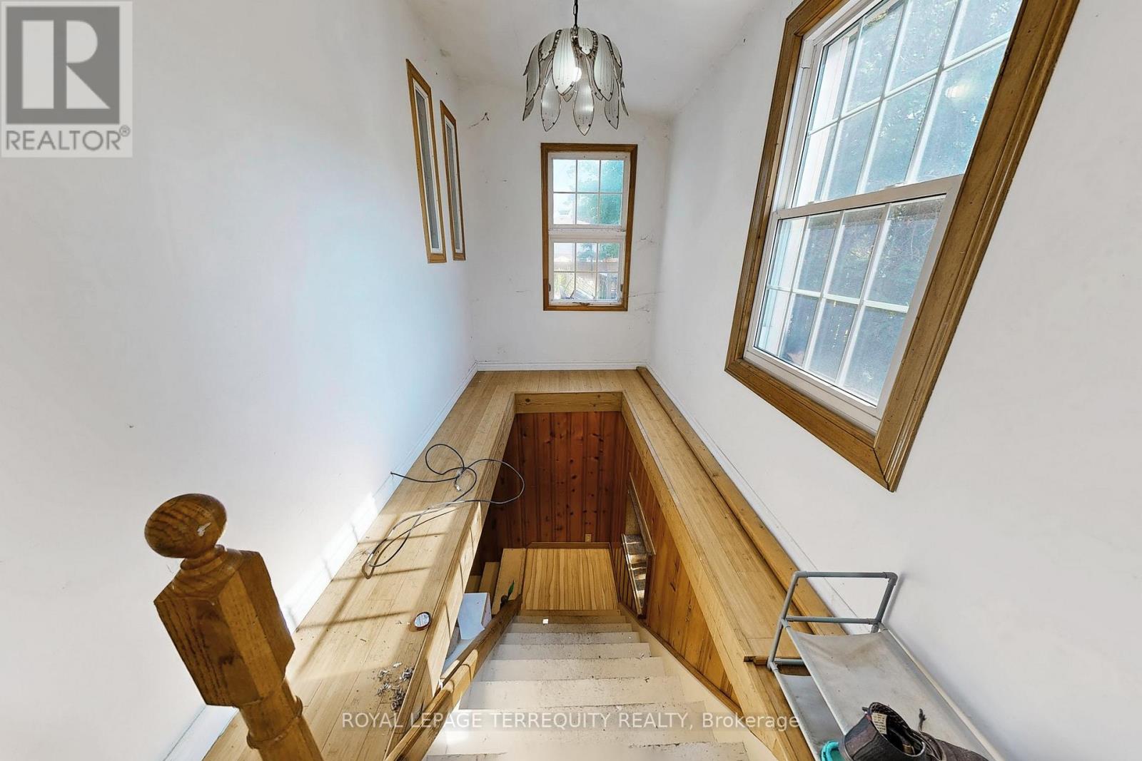 631 Annland Street, Pickering, Ontario  L1W 1A9 - Photo 19 - E12351461