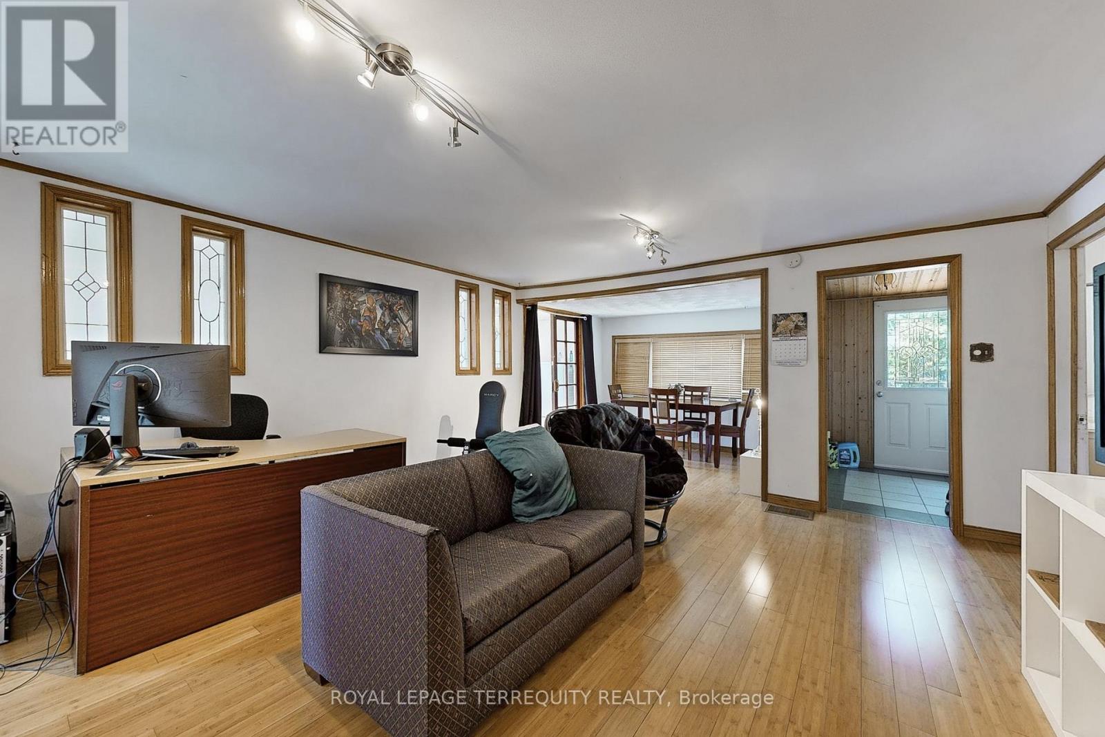 Property at 631 ANNLAND STREET image 5