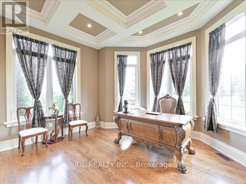 15 Lake Woods Drive, Whitchurch-Stouffville, Ontario  L4A 1P9 - Photo 15 - N12351492