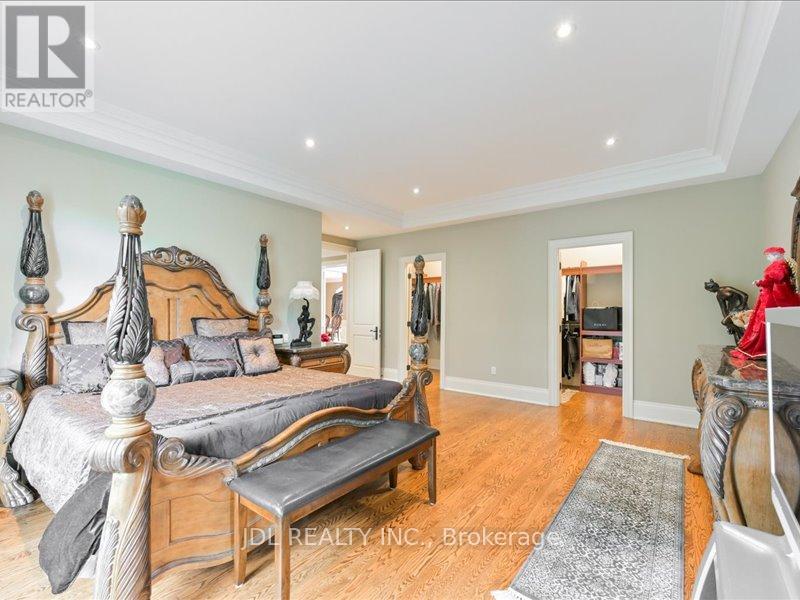 15 Lake Woods Drive, Whitchurch-Stouffville, Ontario  L4A 1P9 - Photo 20 - N12351492