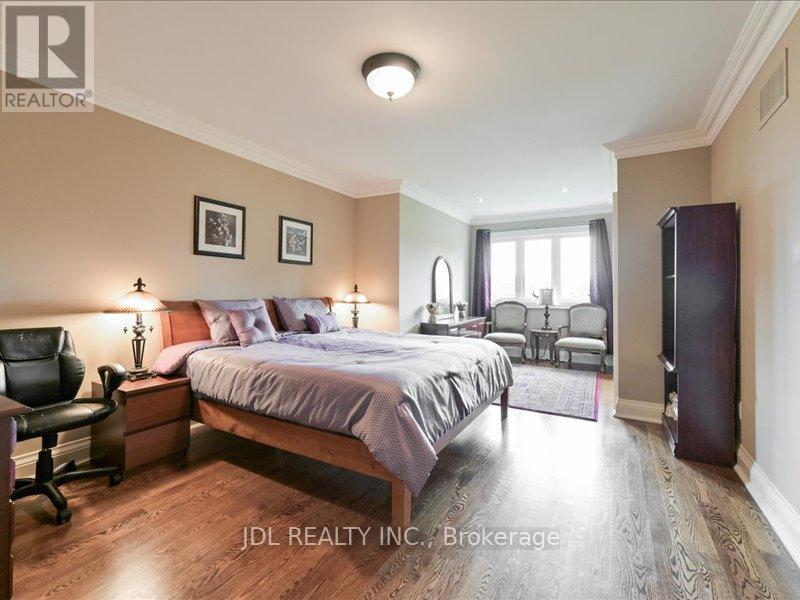 15 Lake Woods Drive, Whitchurch-Stouffville, Ontario  L4A 1P9 - Photo 29 - N12351492