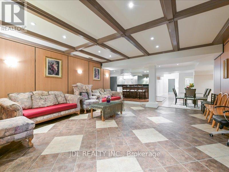 15 Lake Woods Drive, Whitchurch-Stouffville, Ontario  L4A 1P9 - Photo 32 - N12351492