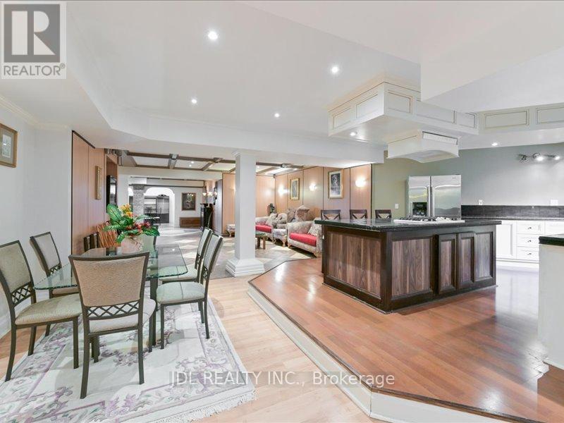 15 Lake Woods Drive, Whitchurch-Stouffville, Ontario  L4A 1P9 - Photo 33 - N12351492
