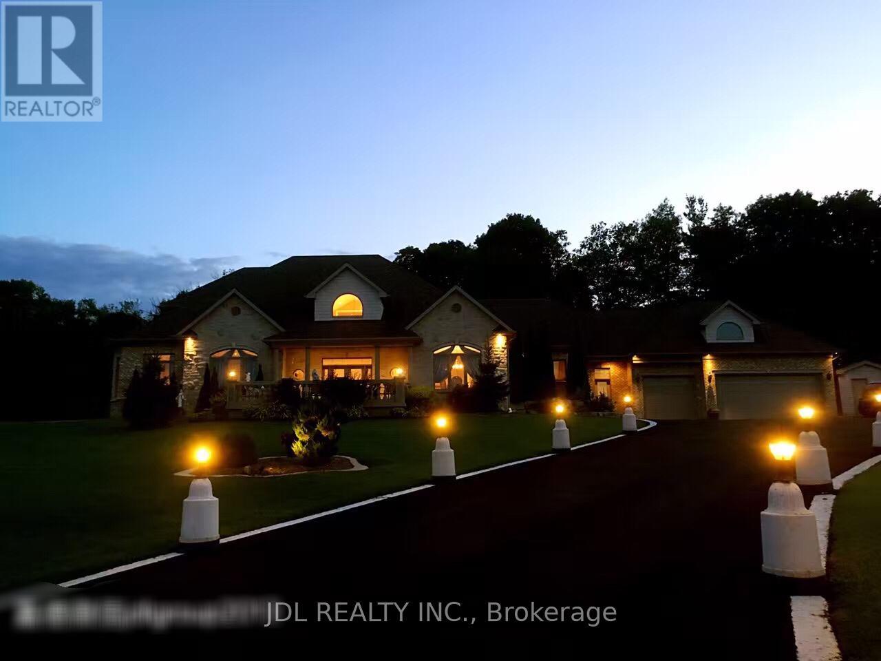 15 Lake Woods Drive, Whitchurch-Stouffville, Ontario  L4A 1P9 - Photo 42 - N12351492