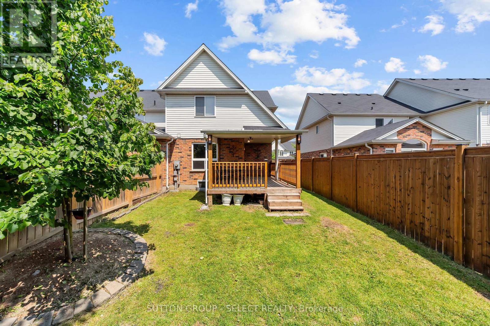 Property at 953 SILVERFOX CRESCENT image 2