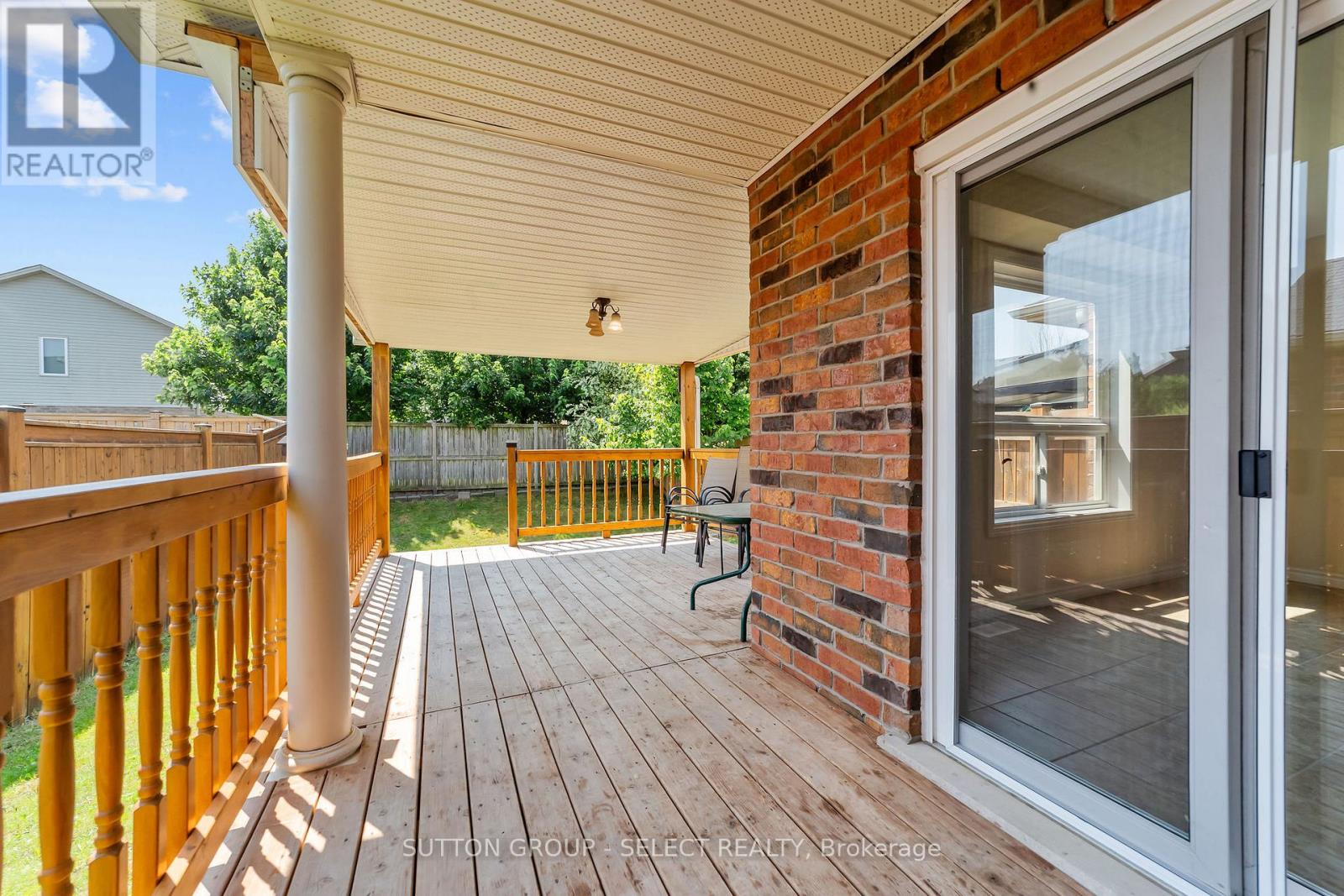953 Silverfox Crescent, London North (North S), Ontario  N6G 5B6 - Photo 32 - X12324017