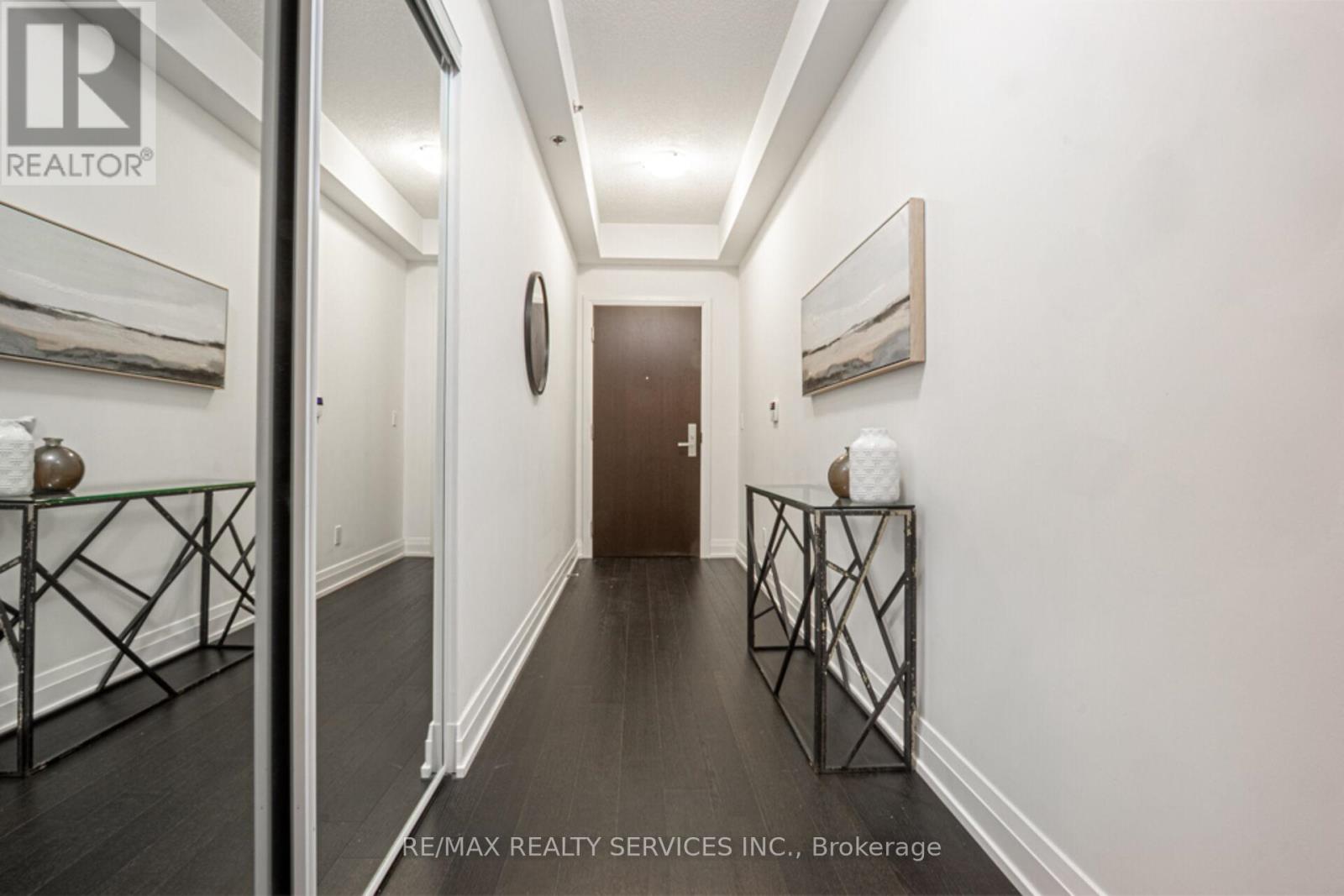 Property at 1911 - 65 SPEERS ROAD image 3