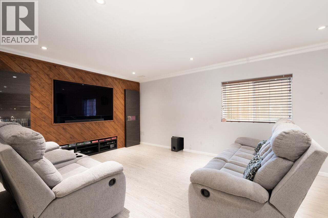 933 Fifth Street, New Westminster, British Columbia V3L 2Y5 - Photo 16 - R3038245