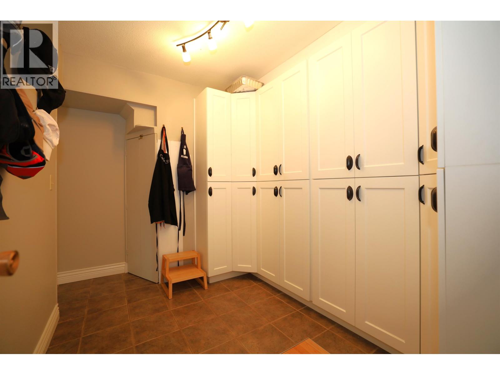 6318 Picadilly Place, Sechelt, British Columbia V0N 3A0 - Photo 18 - R3038261