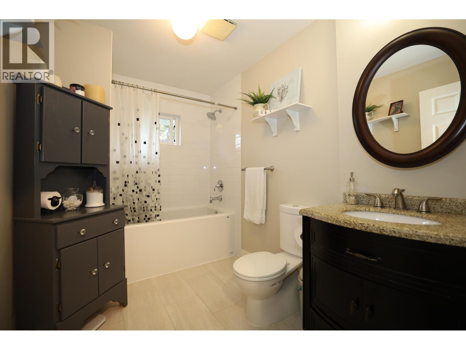 6318 Picadilly Place, Sechelt, British Columbia V0N 3A0 - Photo 32 - R3038261