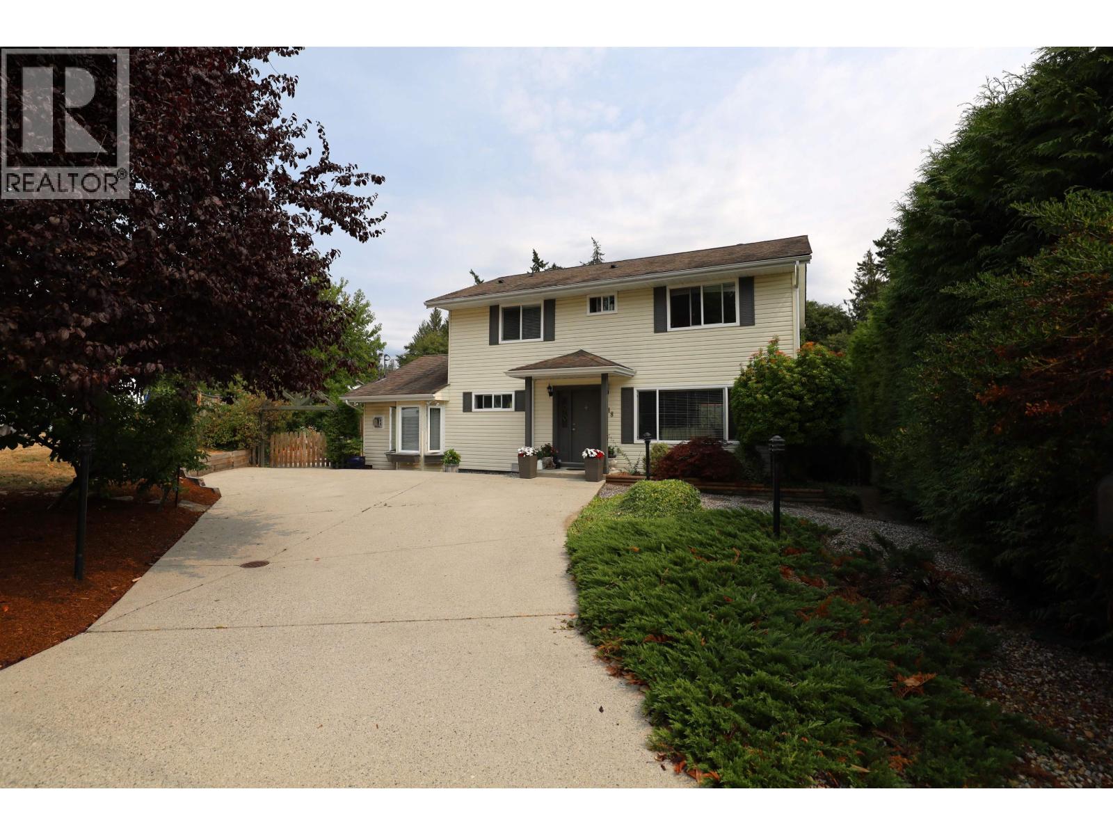 6318 Picadilly Place, Sechelt, British Columbia V0N 3A0 - Photo 40 - R3038261